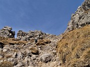 29 Ed ora si rampa a piacere nel canalone per la selletta di Val Scarettone